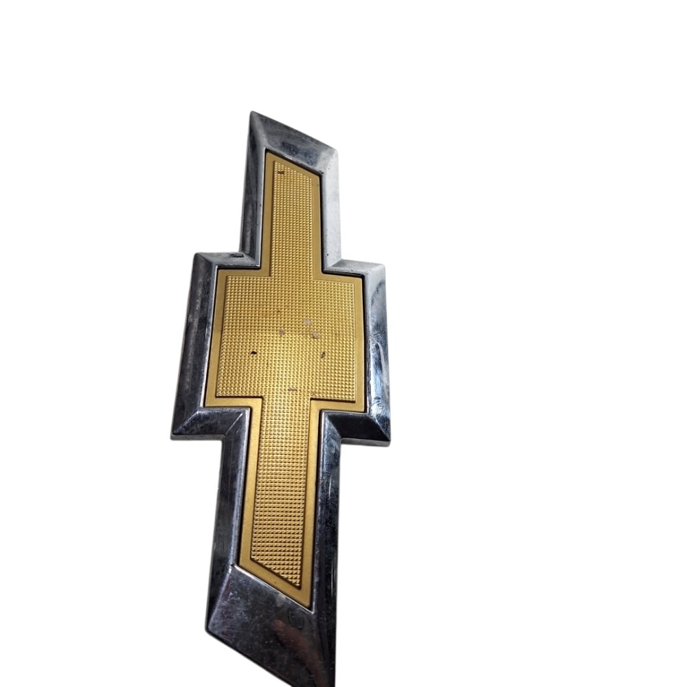 Emblema Tampa Traseira gm onix