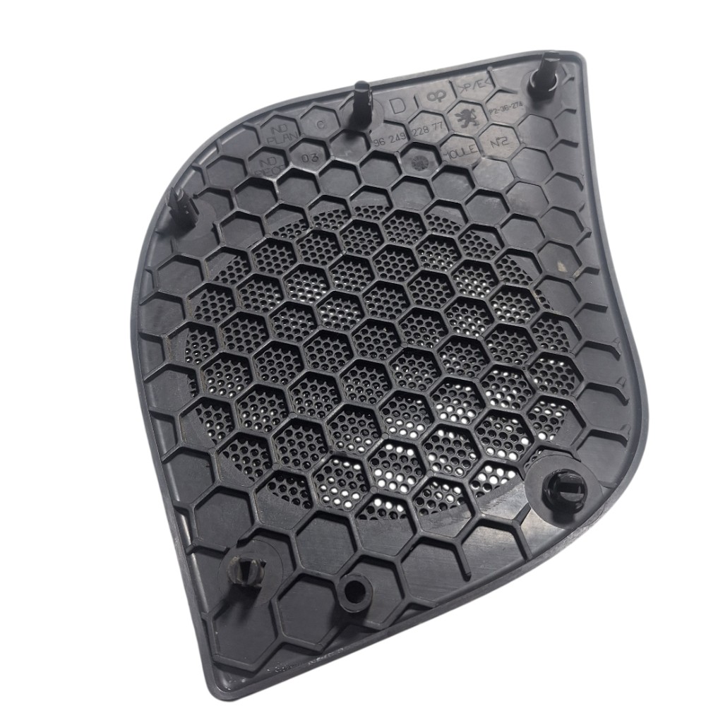 Tela tampa auto falante porta lado direito Peugeot 206 4
