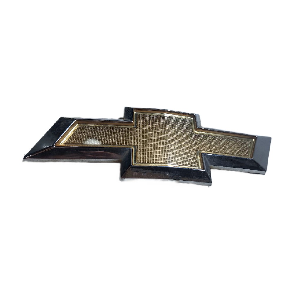 Emblema Tampa Traseira Chevrolet Onix 3