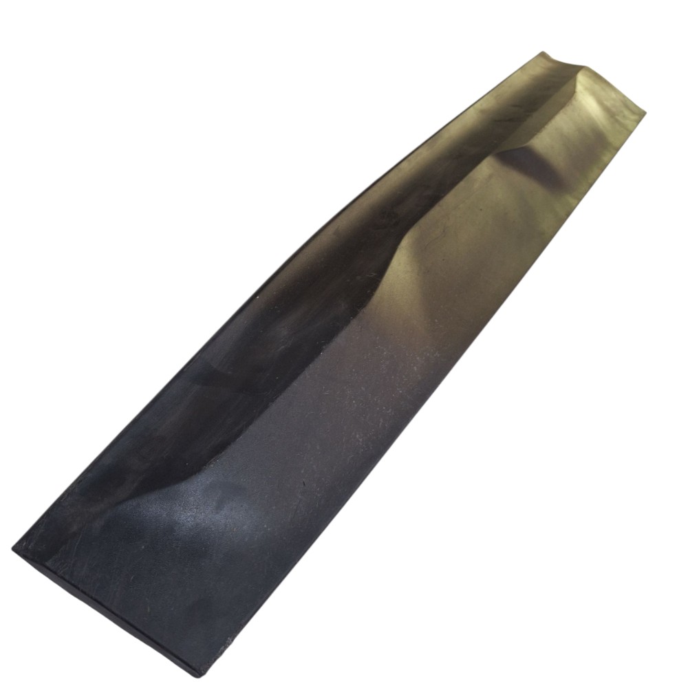 Moldura Friso Da Porta Dianteira Esquerda Chevrolet Tracker Preto