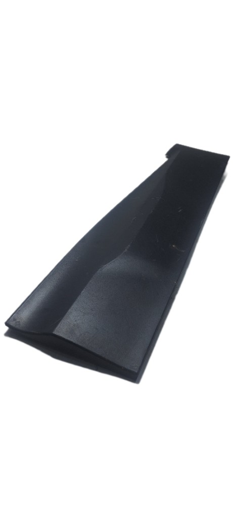 Moldura Da Porta Traseira Esquerda Chevroler Tracker 2021 3