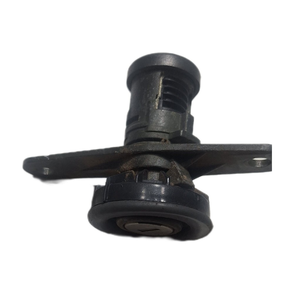 Miolo Da Tampa Traseira Fiat Stilo 2003-2008 4