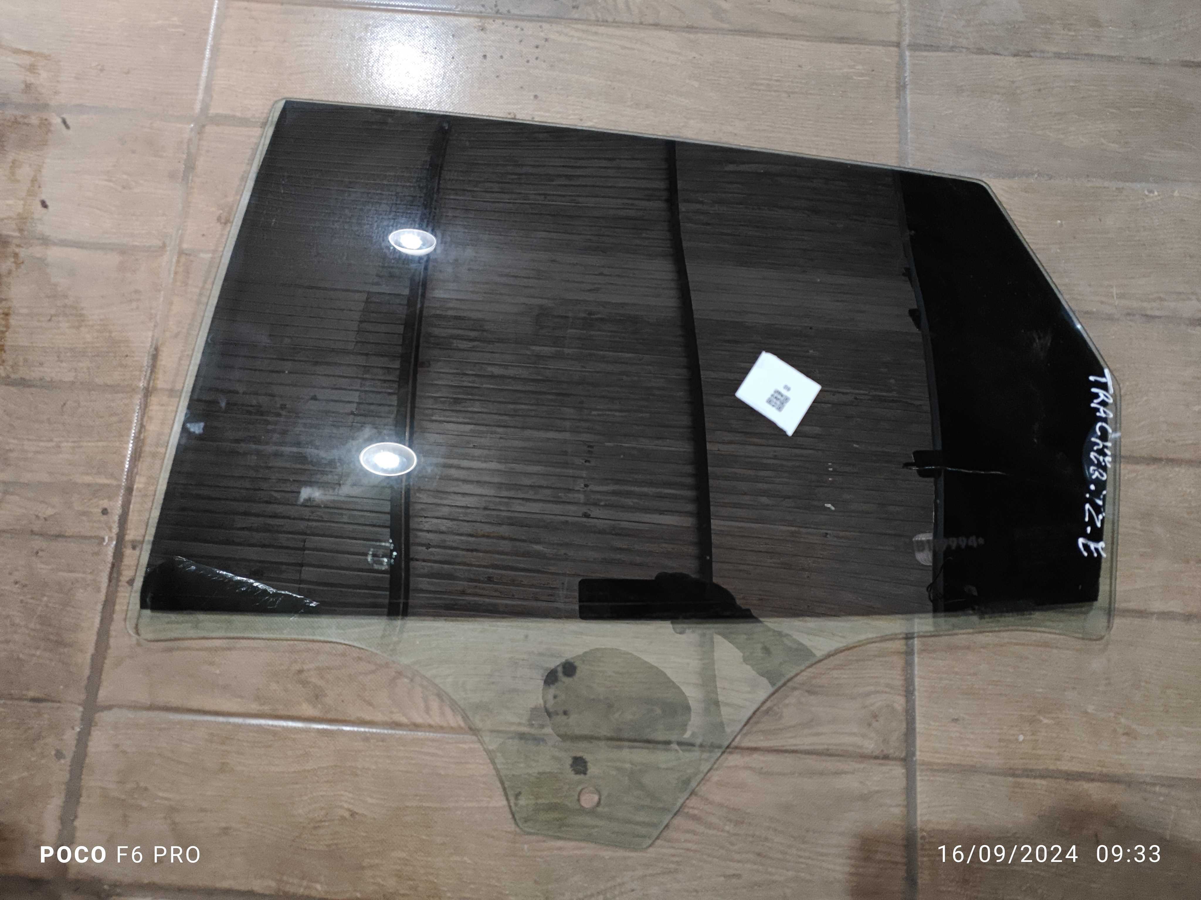 Vdro Porta Traseiro Esquerdo Chevrolet Tracker 2020 A 2025 Verde