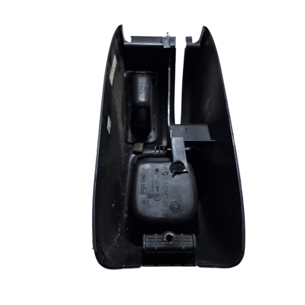 Console Central Peugeot 206 2007 Com Detalhe Na Foto 6