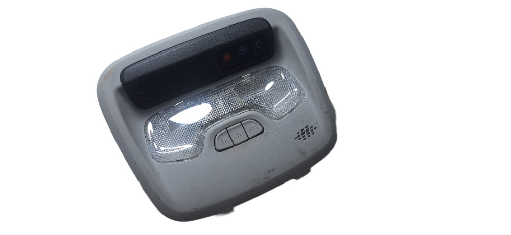 Luz De Teto Cortesia Chevrolet Tracker Onix 2021 2