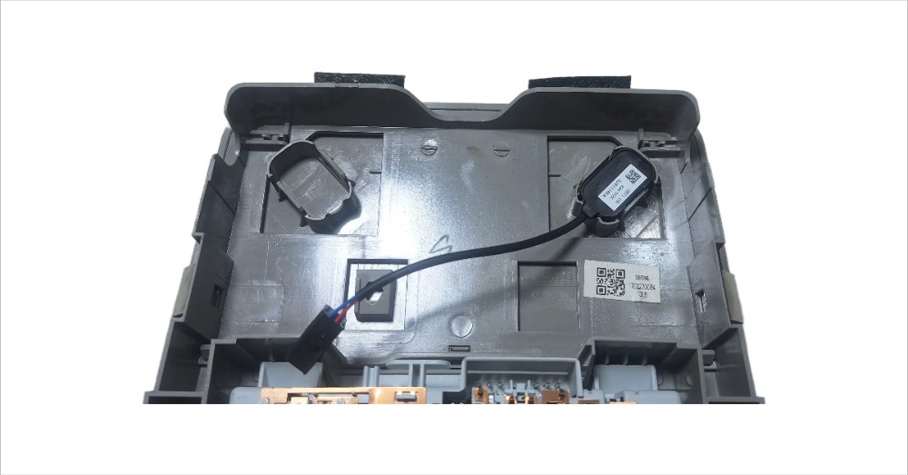 Luz De Teto Chevrolet Cobalt 2