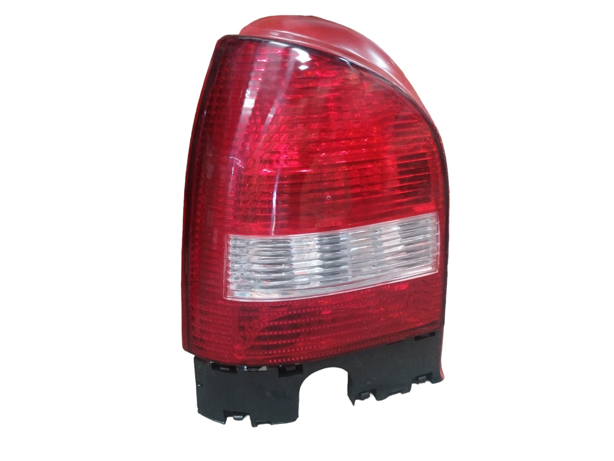 Lanterna Traseira Esquerda Gol G3 99 a 05 Vermelho Bicolor 1