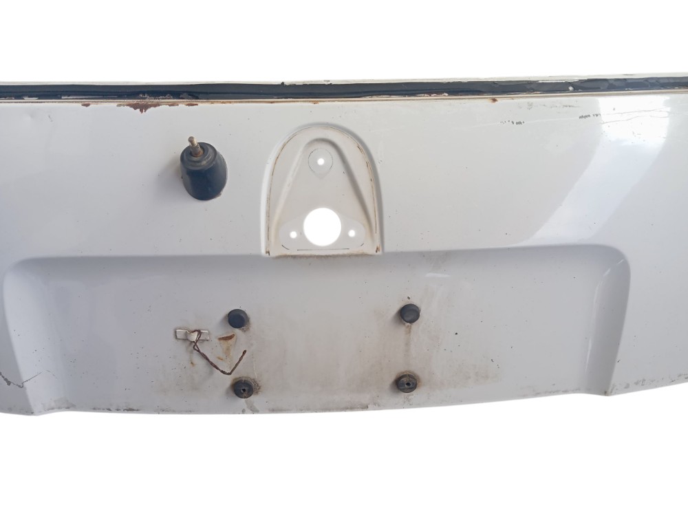 Tampa Traseira Gm Corsa Branco 6