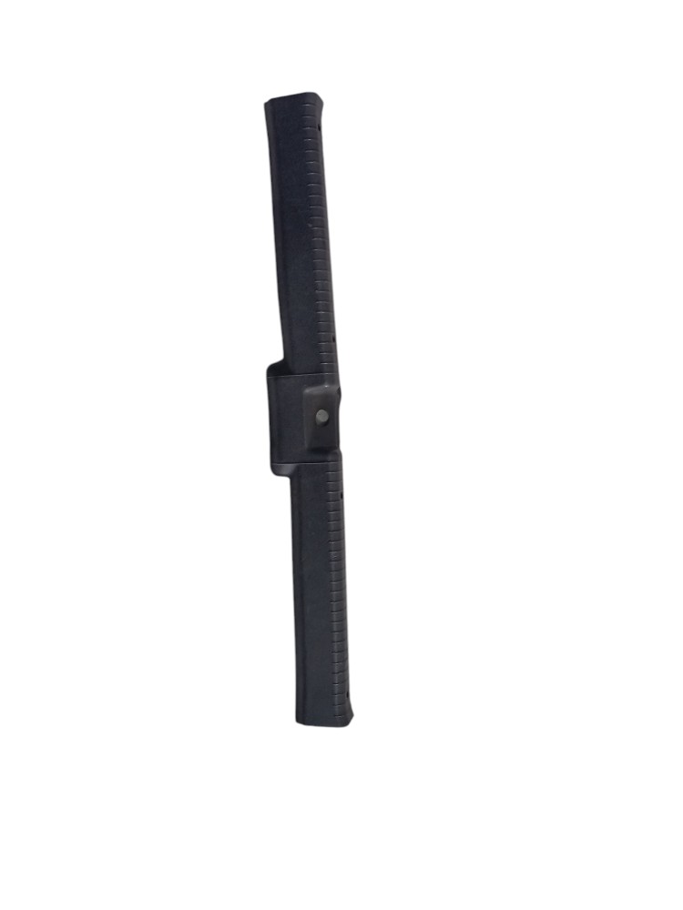 Soleira Porta Mala Tampa Traseira Gm Corsa 1998 Preto