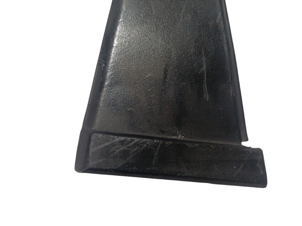 Acabamento Coluna Central Gm Corsa Preto 7