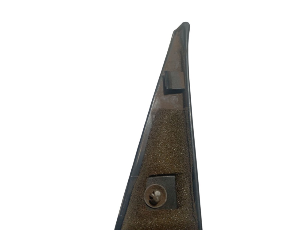 Acabamento Moldura Porta Direito Vidro Tra Corsa 1994 A 1994 Preto 5