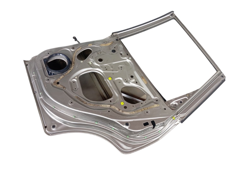 Porta Traseira Direita Honda Fit 2004 Com Detalhes Traseira Direita Prata 3