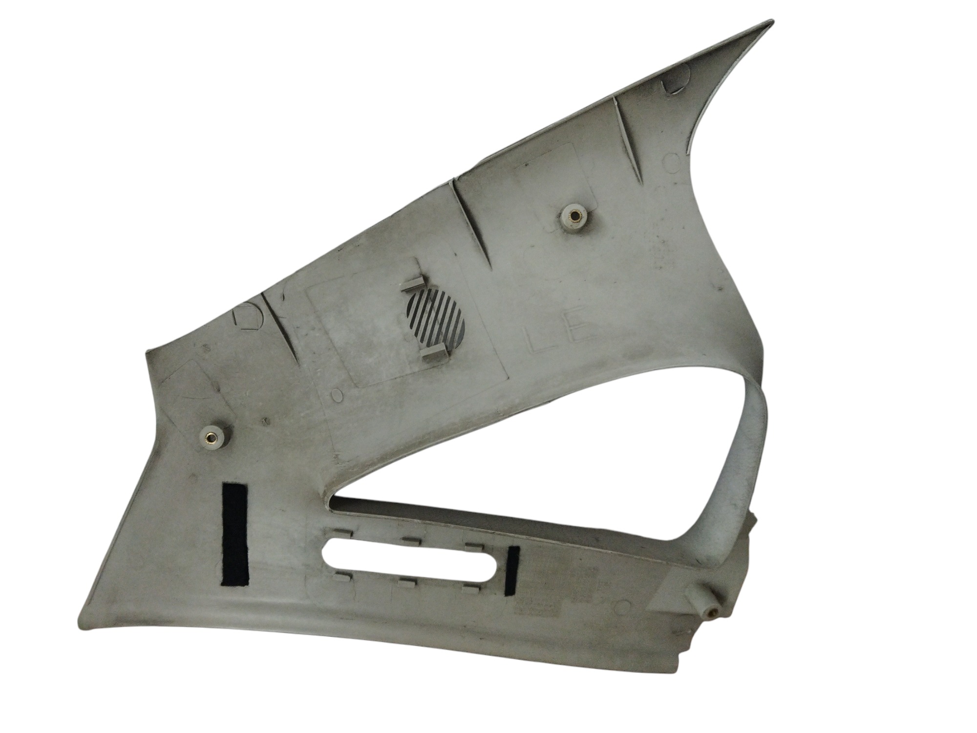 Moldura Coluna Traseira Esquerda Gm Corsa Classic 6