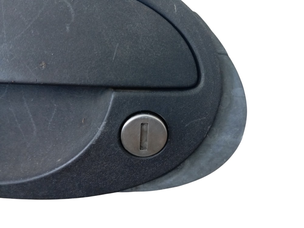 Maçaneta Externa Porta Dianteira Esquerda Gm Corsa Montana Preto Dianteira