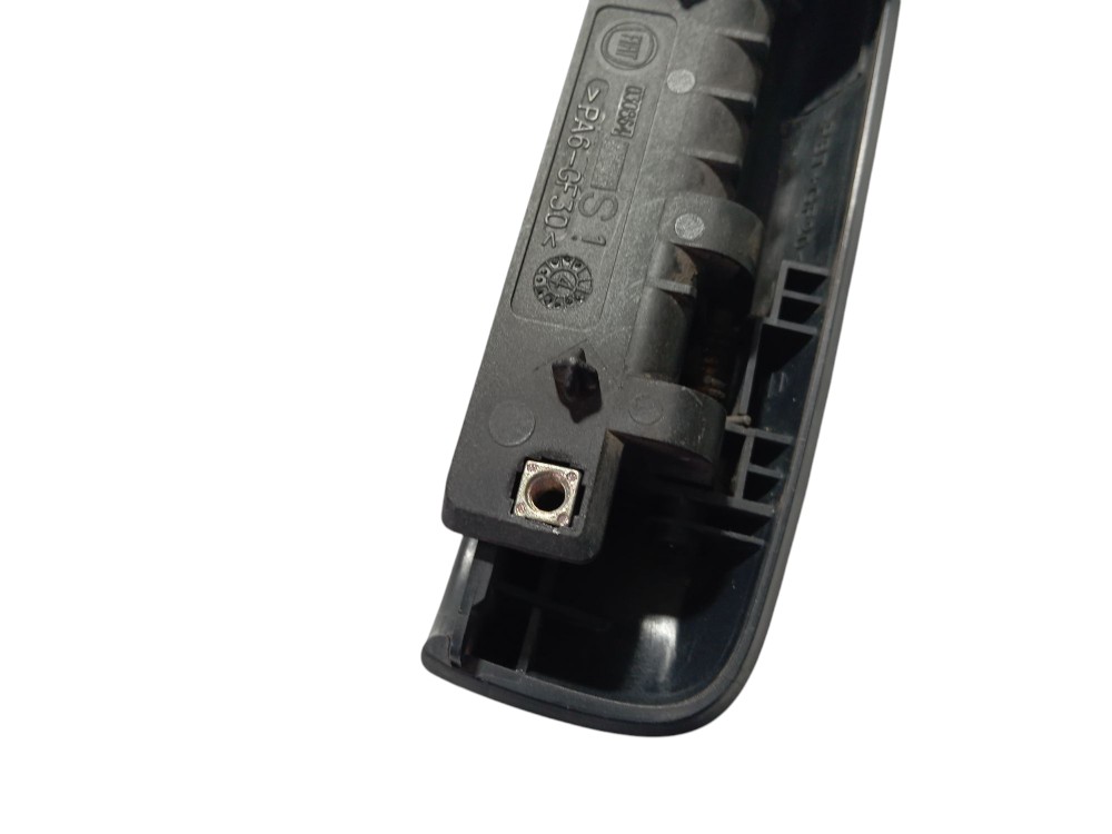Maçaneta Externa Porta Traseira Direita Fiat Uno Vivace Traseira