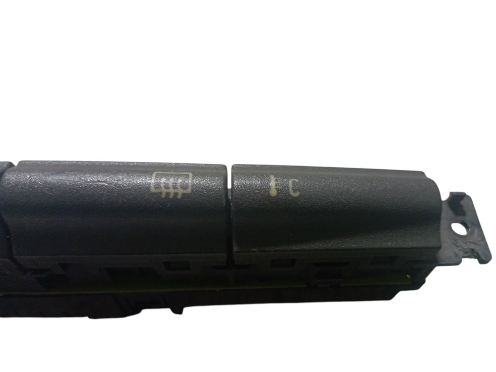 Comando Botao Farol Auxiliar Painel Central Fiat Brava 3