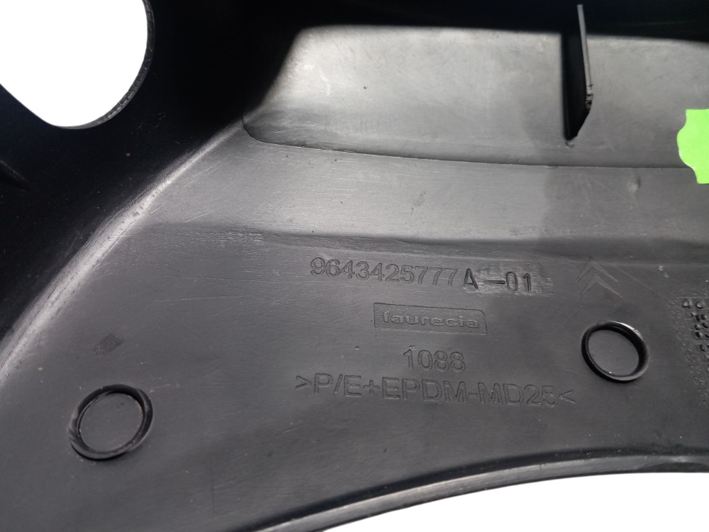 Moldura Superior Direçao Citroen Xsara Picasso 6