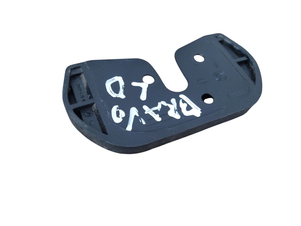 Batente porta dianteira direita fiat brava 2000 2