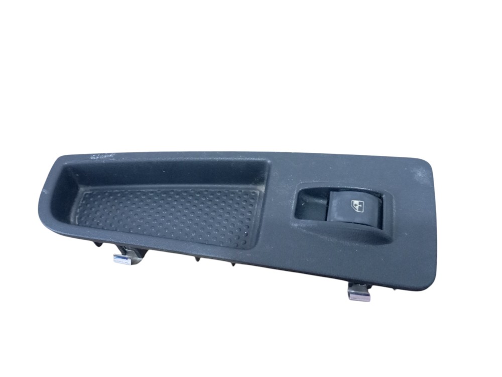 Botão Moldura Vidro Dianteiro Direito Fiat Punto 2010 3