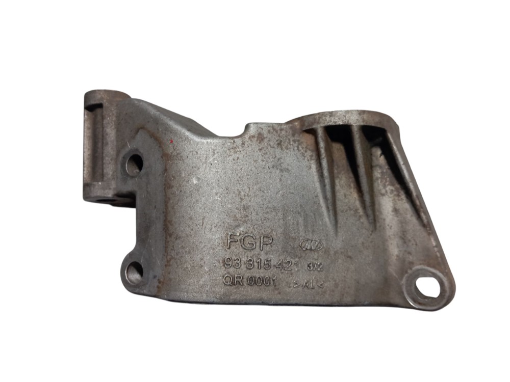 Suporte Alternador 1.8 Gm Corsa Meriva Montana 2003 A 2012 1