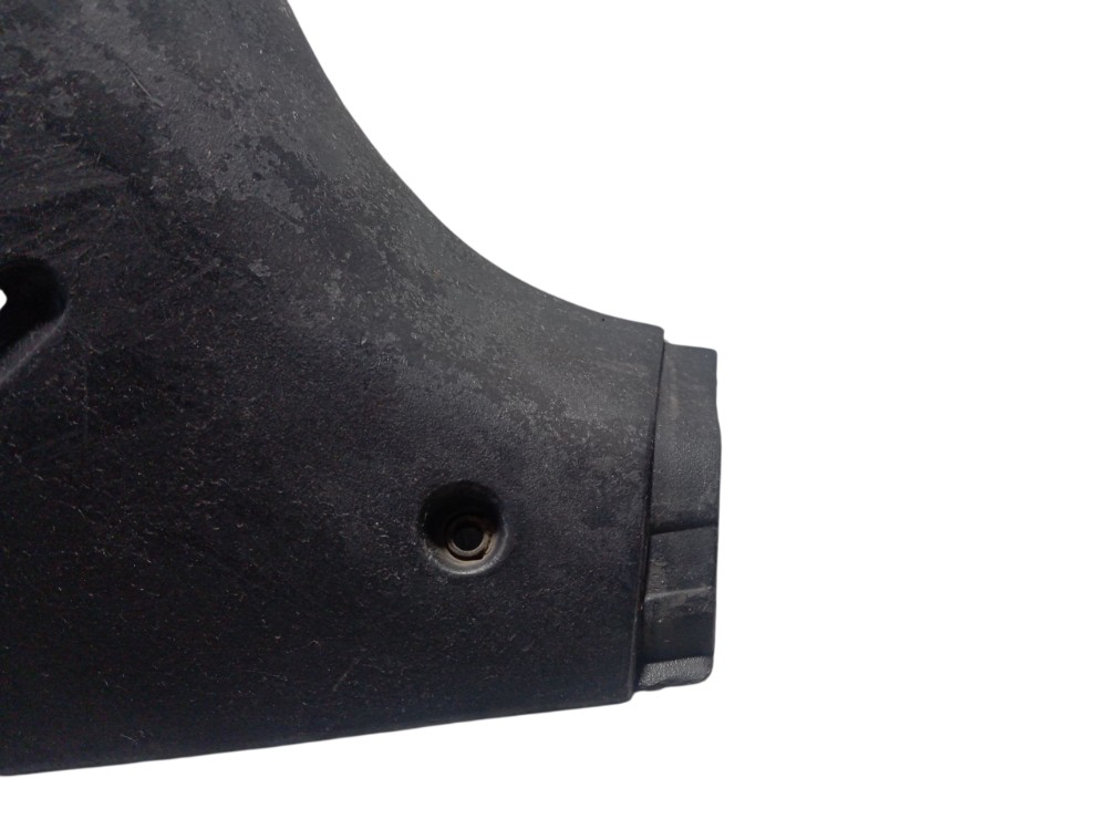 Moldura Caçamba Esquerda Fiat Strada 2002 Preto 4
