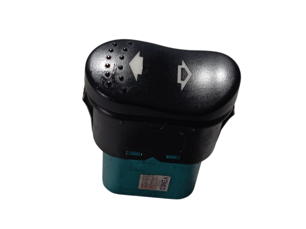 Botão Vidro Dianteiro Direito Console Gm Celta 1