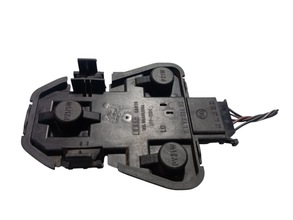 Soquete Lanterna Traseira Direita Vw Parati – Preto 2