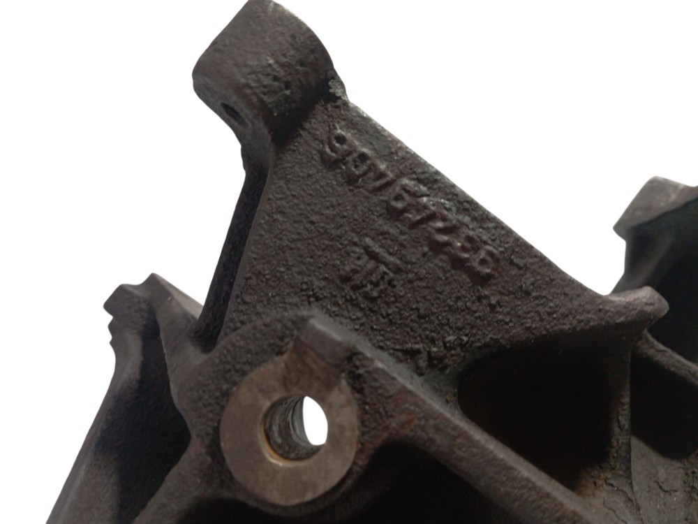 Suporte Bomba Direcao Hidráulica Coxim Gm Celta 2007 A 2007 Preto 7