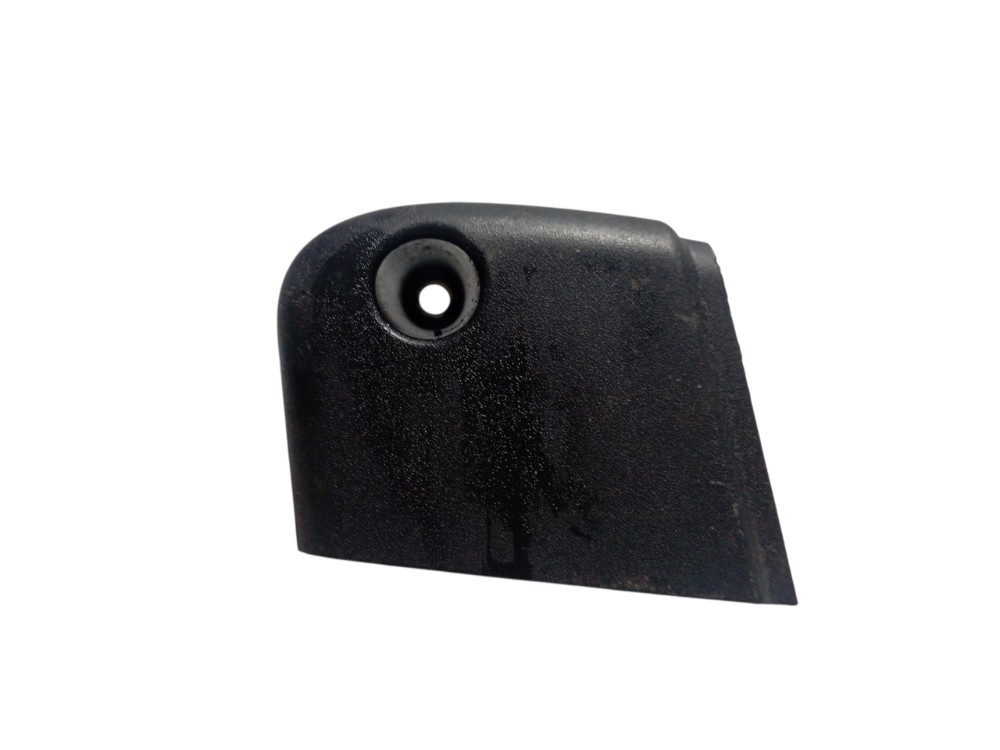 Tampa Moldura Fechadura Porta-malas Gm Onix Prisma 2014