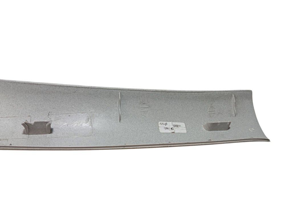 Moldura Acabamento Coluna Direita Parabrisa Fiat Palio 2000 5