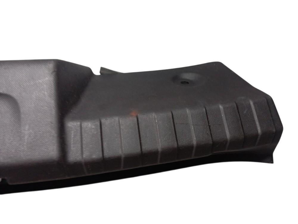 Soleira Porta-malas Ford Ka 2015 Preto 6