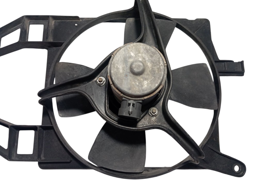 Defletor Ventoinha Radiador Ar Gm Corsa 1994 A 2001 6