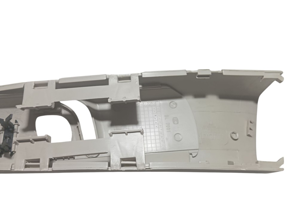 Moldura Coluna Central Direita Gm Corsa Joy 3