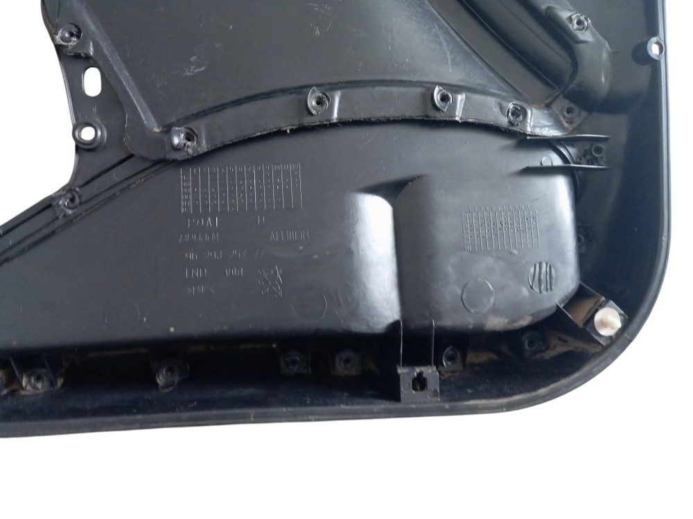 Forro Porta Dianteiro Direito Peugeot 206 2008 C/detalhe 5