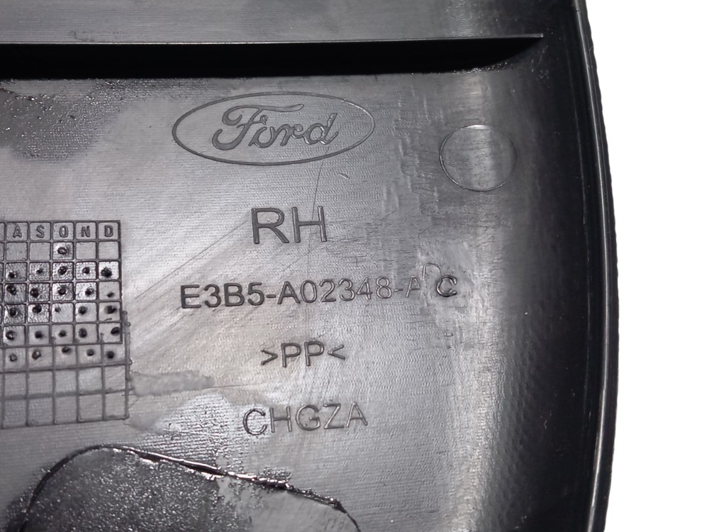 Soleira Dianteiro Acabamento Direito 1.0 Ford Ka 2013 A 2020 Preto 7