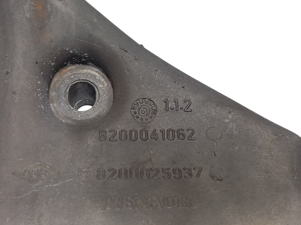 Suporte compressor ar 1.0 renault logan sandero 7
