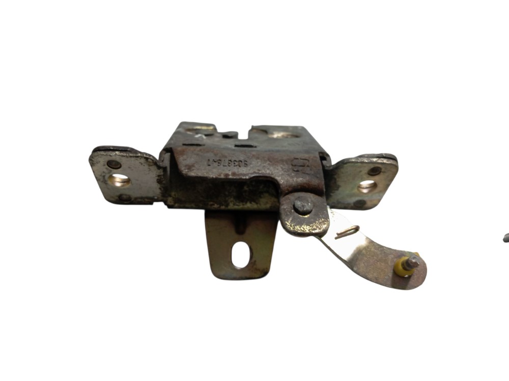 Fechadura Tampa Traseiro Porta Malas Wi Gm Corsa 1994 A 2002 5