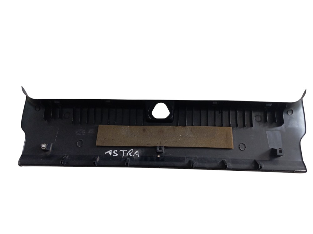 Soleira Acabamento Porta Mala Gm Astra Hatch 1999/2000 Preto 3