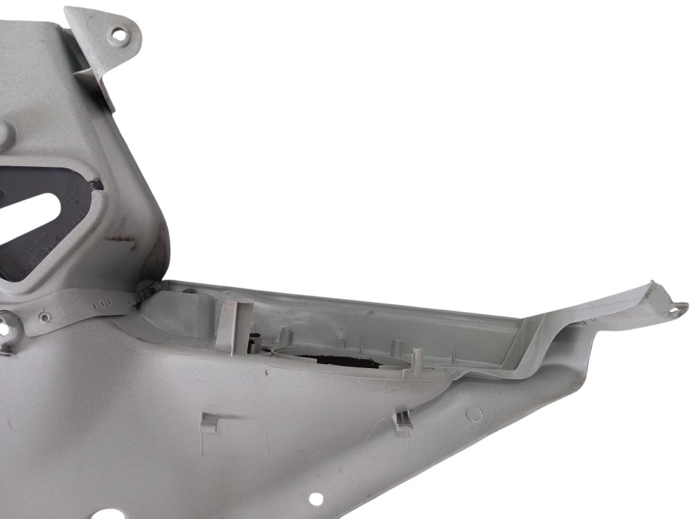 Acabamento Lateral Direito Suporte Tampão Fiat Brava 2000 3