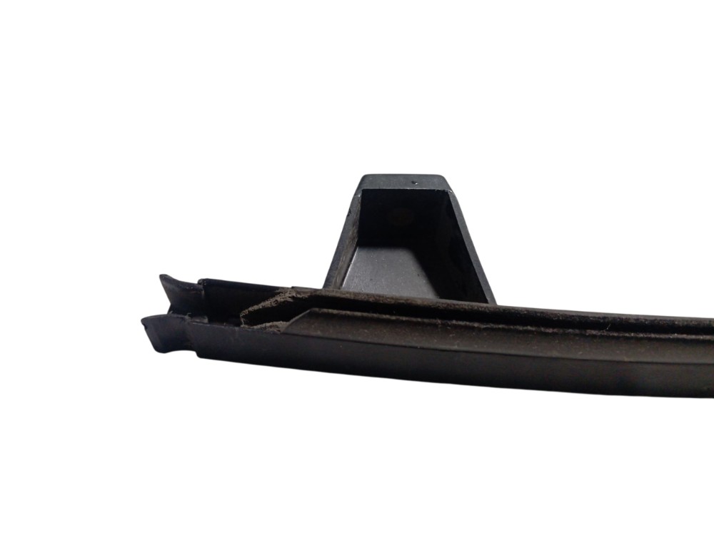 Guia Vidro Trilho Porta Dianteiro Dir Fiat Palio 2001 A 2007 Preto 4