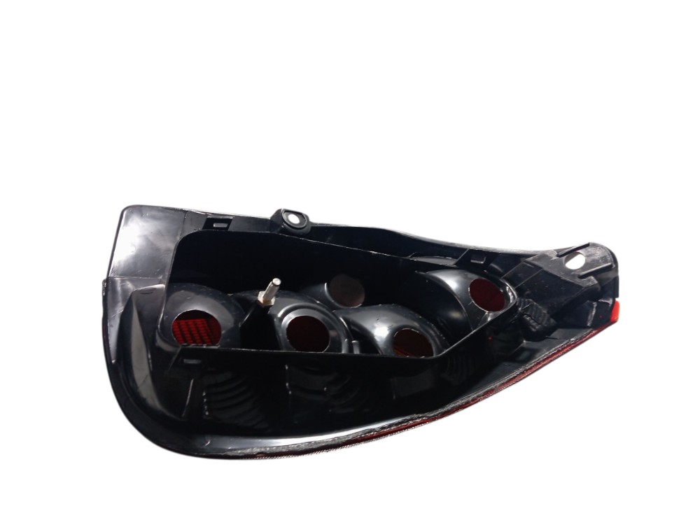 Lanterna Traseira Esquerda Fiat Palio Esquerdo/motorista Vermelho 4