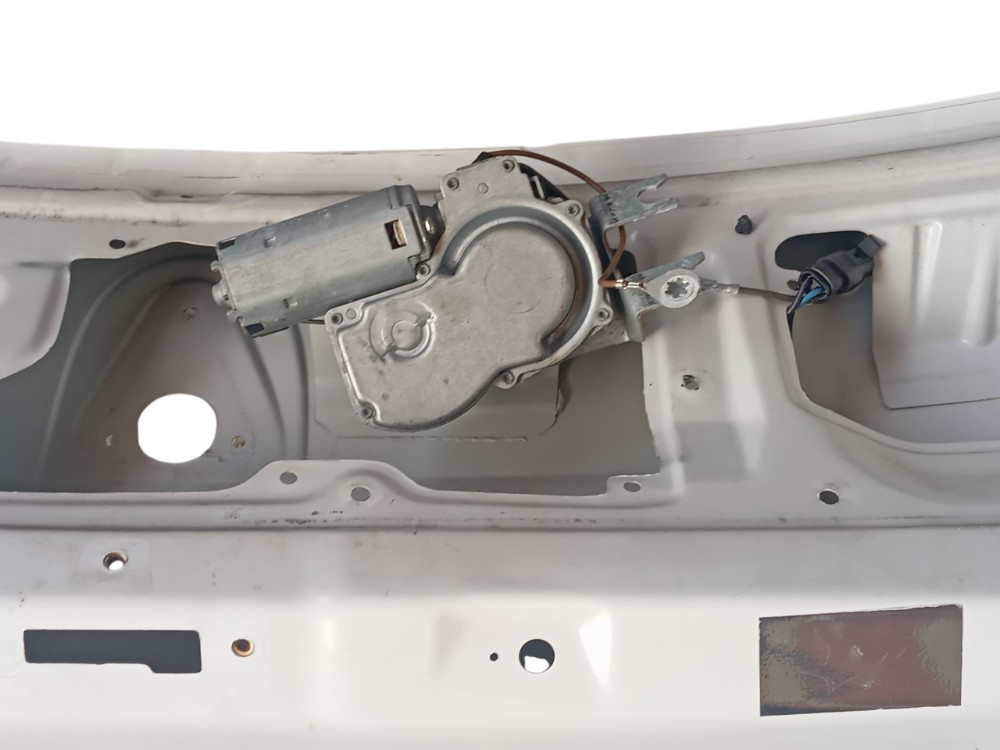 Tampa Traseira Gm Corsa Branco 7