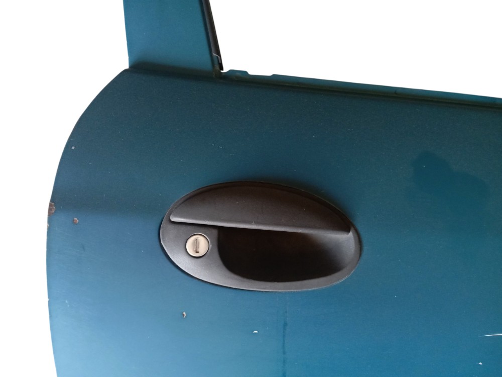 Porta Dianteira Direita Gm Celta 2001/2005 2 Portas Dianteira Direito Verde 4