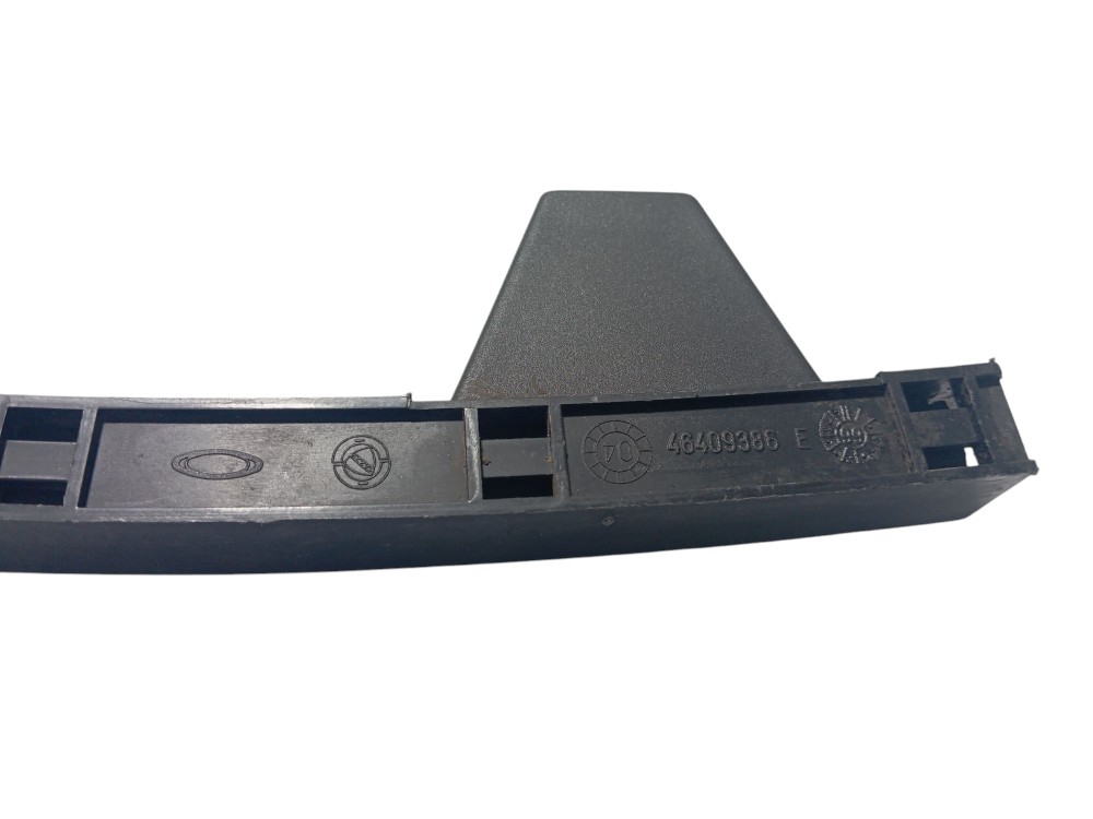Guia Vidro Porta Calha Dianteiro Esqu Fiat Palio 1999 A 2013 4