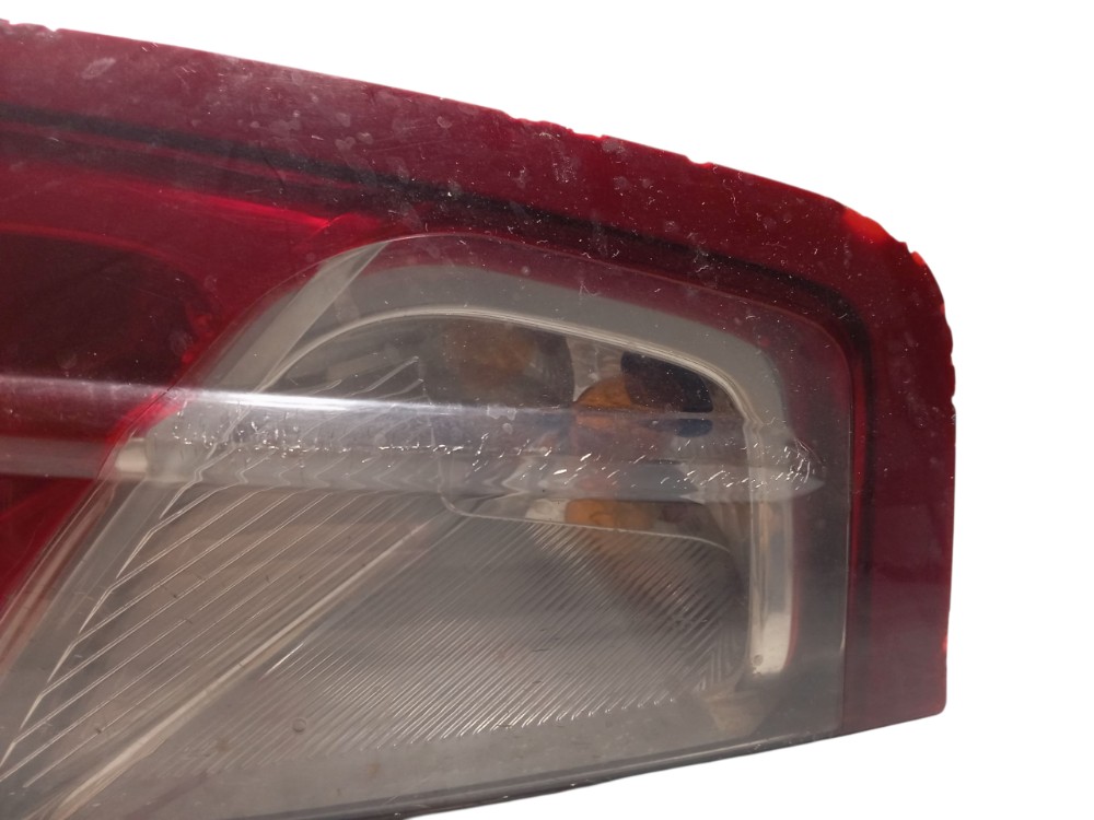 Lanterna Soquete Traseira Esquerda Fiat Punto Com Detalhes 6