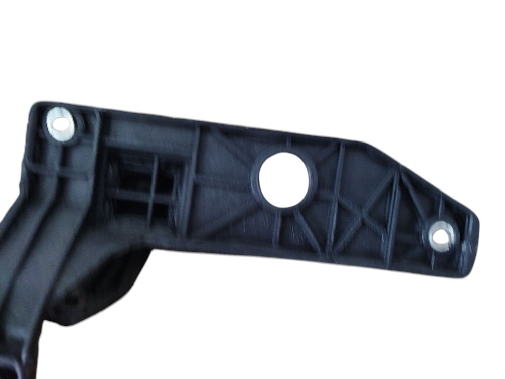 Suporte maçaneta porta direita fiat brava 2000 4