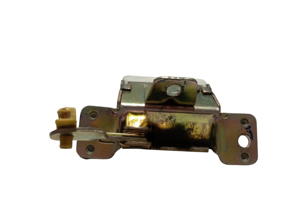 Fechadura Tampa Traseiro Porta Malas Wi Gm Corsa 1994 A 2002 6