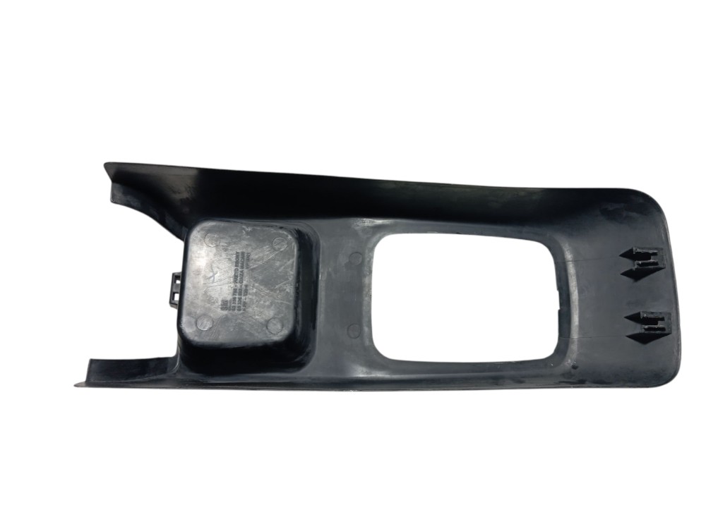 Console Central Moldura Dianteiro Gm Celta Corsa 2001 A 2012 2