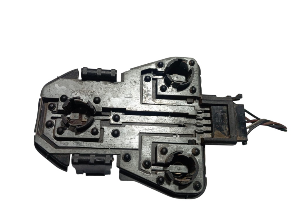 Soquete Lanterna Traseira Direita Vw Parati – Preto 5
