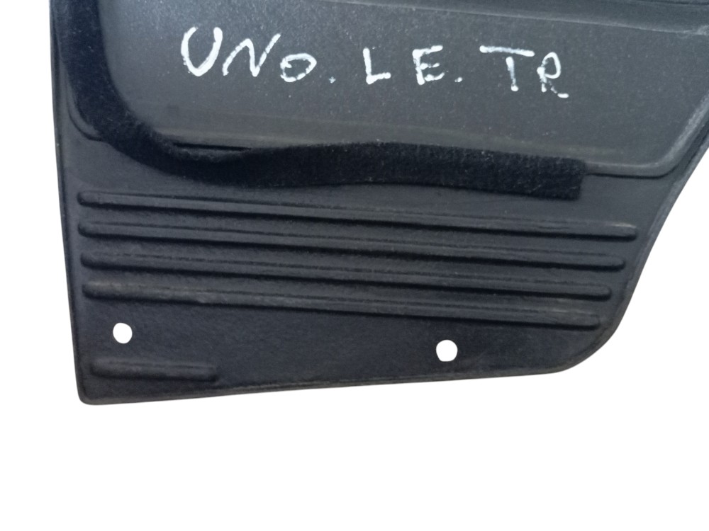 Forro Lateral Traseira Esquerda Fiat Uno 2 Portas 4